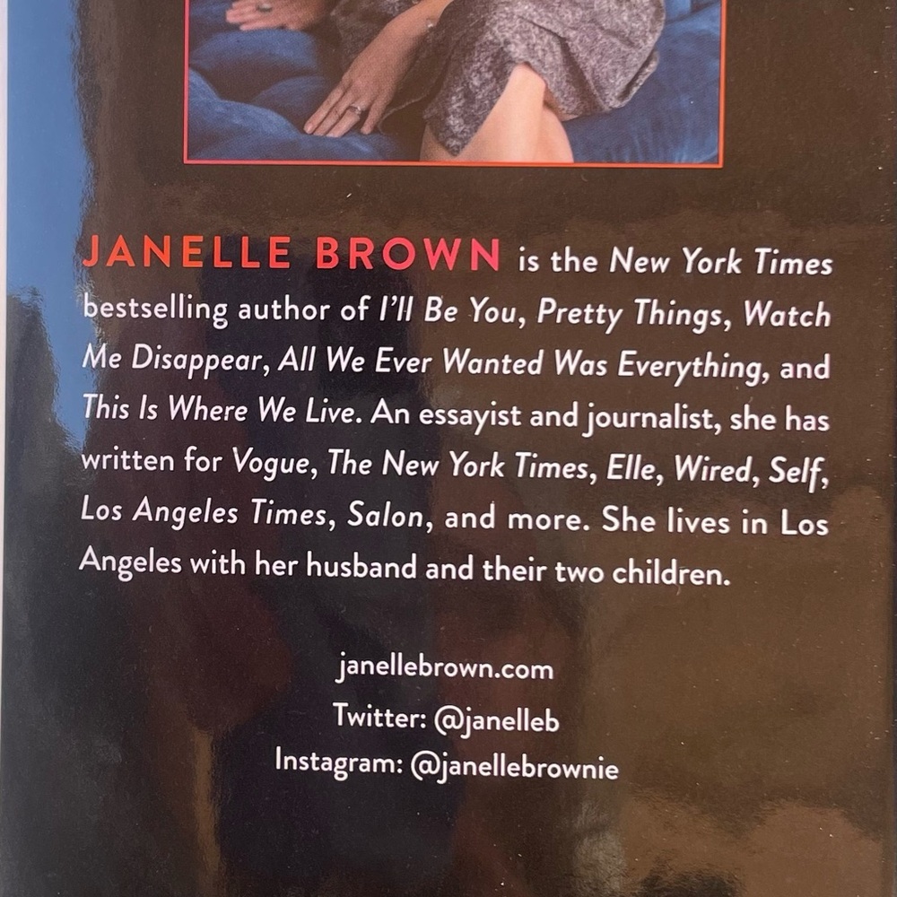 Brand New Hard Back Book
I’ll Be You A-Novel Janelle Brown - Picture 3 of 4